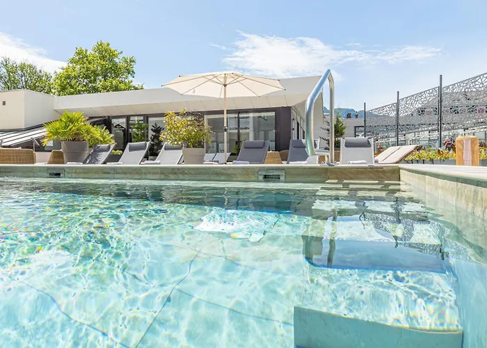 Le Riviera - Hôtel Restaurant&Spa - Ex Golden Tulip Aix les bains Aix-les-Bains